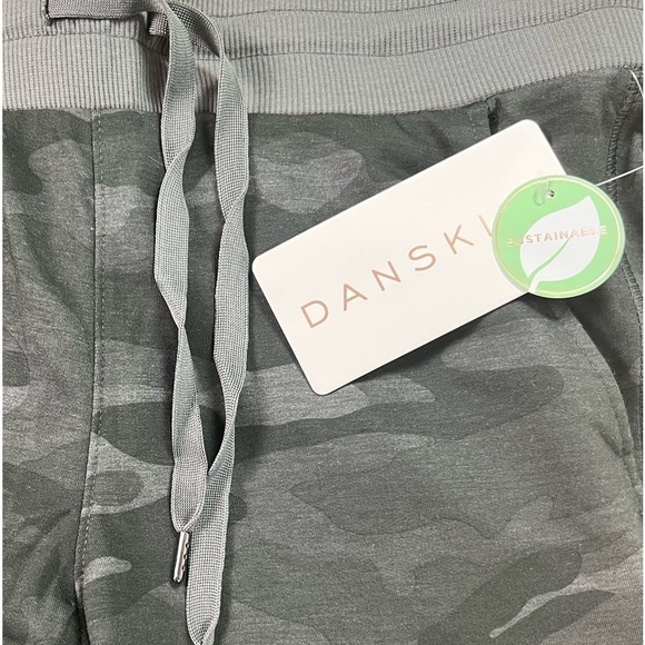 New! Printed Soft Touch Jogger by Danskin - Picture 3 of 9